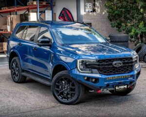 bull bar, front bar, front bumper bar, supreme x-series front bar for Ford Next GEN Everest with light bar, cube lights, indicator, fog lights, bash plate, recovery points, winch compatible full bumper replacement Colour Coded