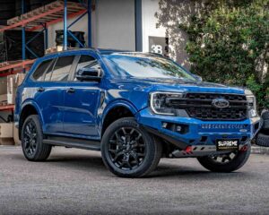 bull bar, front bar, front bumper bar, supreme x-series front bar for Ford Next GEN Everest with light bar, cube lights, indicator, fog lights, bash plate, recovery points, winch compatible full bumper replacement Colour Coded