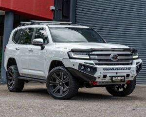 land cruiser 300 bull bar, front bar, front bumper bar, supreme x-series front bar for toyota land cruiser 300 series lc300 with light bar, cube lights, indicator, fog lights, bash plate, recovery points, winch compatible full bumper replacement