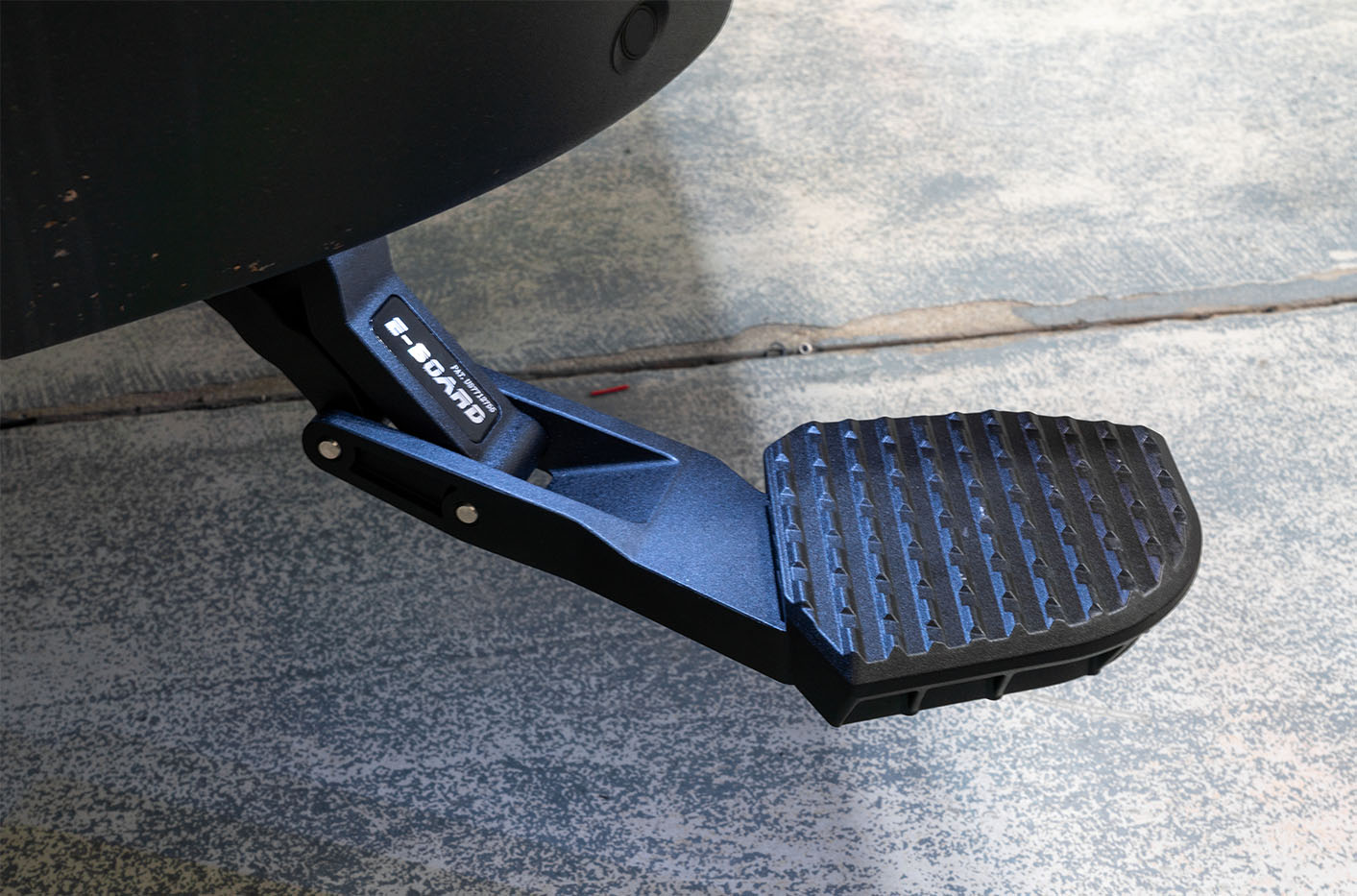 BYD Shark 6 supreme electric rear step