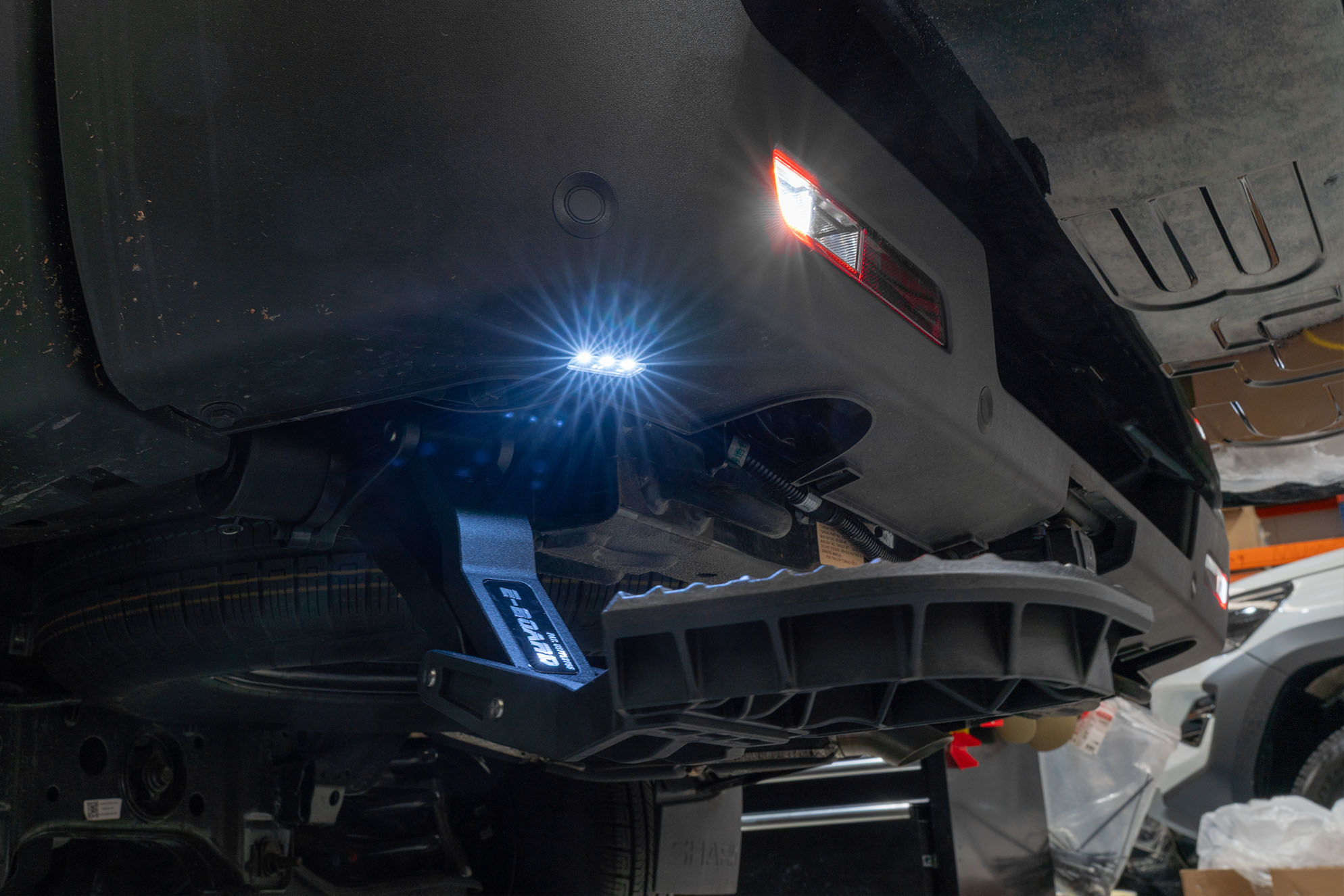 BYD Shark 6 supreme electric rear step